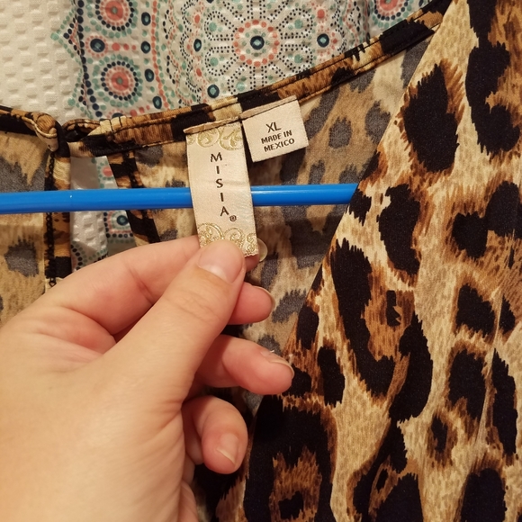 Leopard print wrap dress - Picture 4 of 5